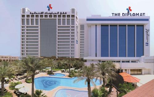 Diplomatic Area Hotel | The Diplomat Radisson Blu Hotel Residence & Spa
