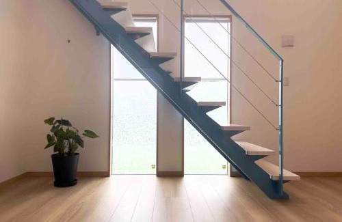 Inzai House | The Dolphin