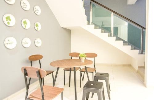 Ayer Molek Villa | The Duyong Dream