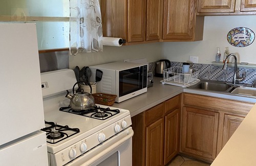 El Granada House | The Ebb Tide Beach Bungalow