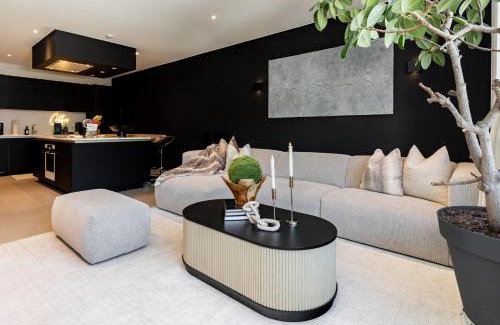 Jambes Apartment | The Edgewater Suites - Park View