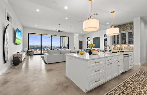 Kingsland House | The Enclave New Listing Concierge Services