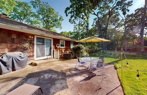 Cutchogue House | The Endless Summer Cottage