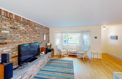 Cutchogue House | The Endless Summer Cottage