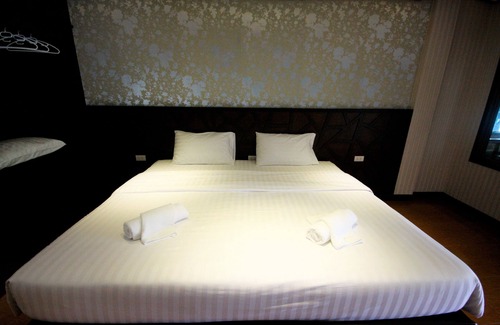 Kabin Buri Hotel | The Farm Resort and Restaurant