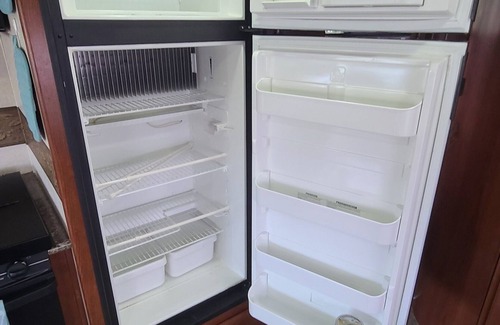 Lynn Garden House | The Farmside Retreat near I-81/26, a quiet country escape to nearby Tri-Cities.