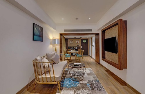 Satara Hotel | The Fern Residency Satara