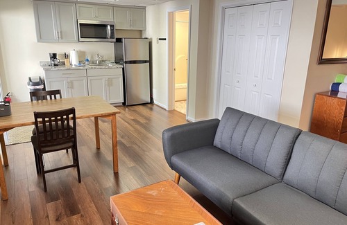 Ruckersville House | The Franklin Estate - Suite D-Private Apt-King Bed