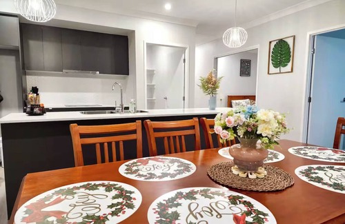 Park Ridge House | The Fresh Nest - Brand-New Home for Work & Rest
