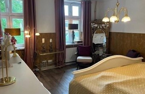 Hamburg-Barmbek Apartment | The furnished 1-room apartment is approx. 27 m2 big and is located on the 1st floor of our apartment house Kunaustraße.