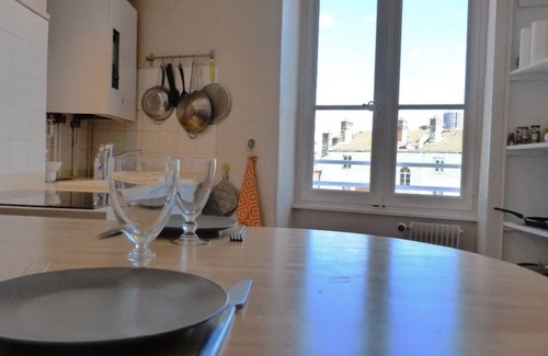 Voltaire - Saint Amour Apartment | The Gambetta