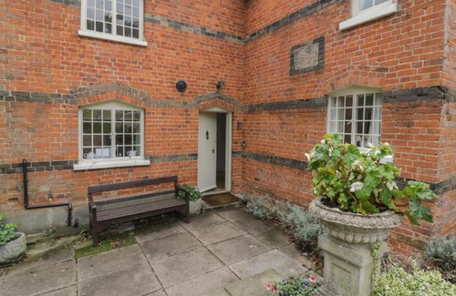 Halstead House | The Garden Cottage