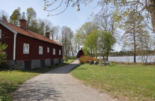 Enkoping Municipality House | The Gardener House - Grönsöö Palace Garden