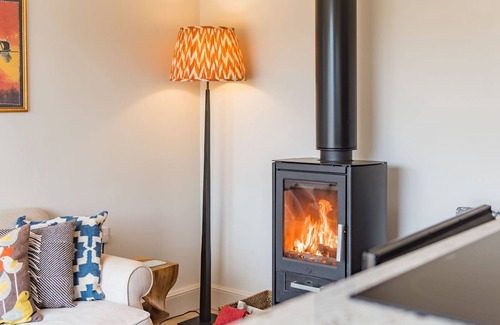 Langdon Cottage | The Nut Hatch - a holiday let that sleeps 2 guests in 1 bedroom