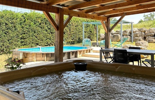 Servas Cottage | the gites les chênes n. 2, private pool and spa