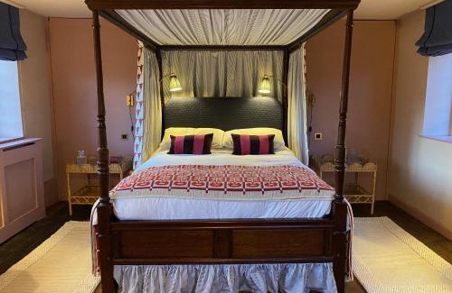 Lacock Bed & Breakfast | The Governor's House at The Tanyard, Lacock