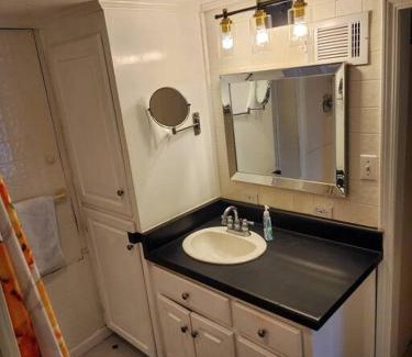 Inman House | The Great Escape - Lakefront Rental with Views