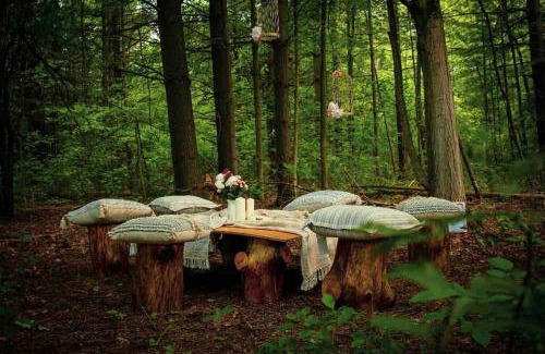 Hamilton House | The Green Acres Cabin