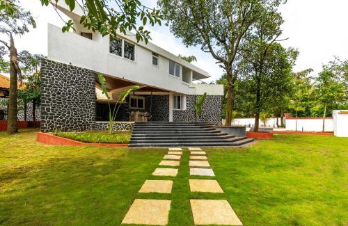 Tungarli Villa | The Grey Medley by StayVista with Mediterranean interiors, Swimming pool, Jacuzzi, Projector & A lush lawn with Gazebo