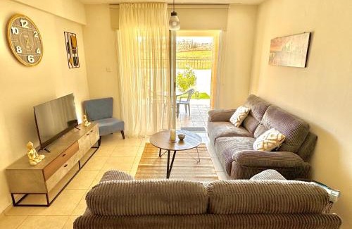 Tersefanou Apartment | The Ground Suite