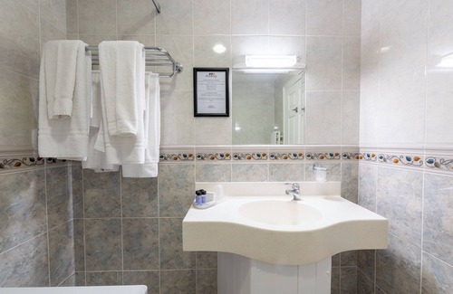 Buncrana Bed & Breakfast | The Harbour Inn