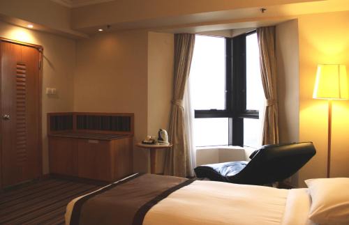 Wan Chai Hotel | The Harbourview - Chinese YMCA of Hong Kong