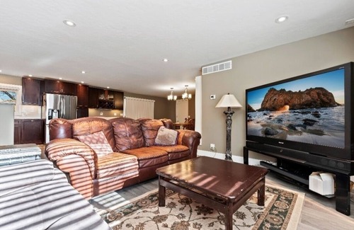 Southwest Ada County Alliance House | The Haven - Spacious Custom Home In Boise by RedAwning