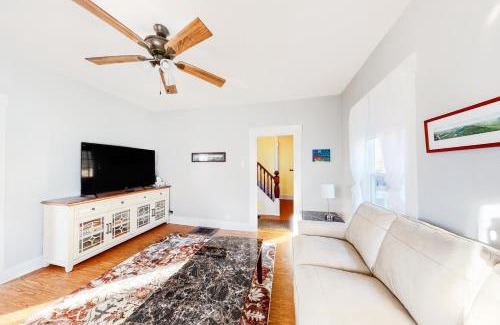 Monson House | The Hebron House