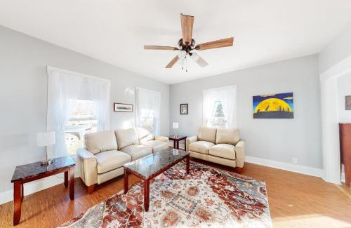 Monson House | The Hebron House