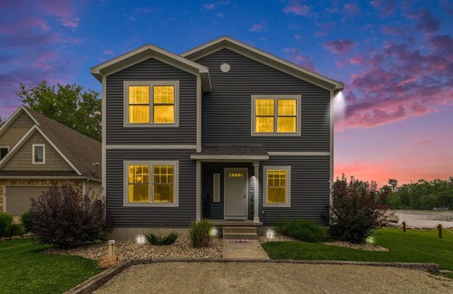 Brimfield House | The Heron House @Waldron Lake