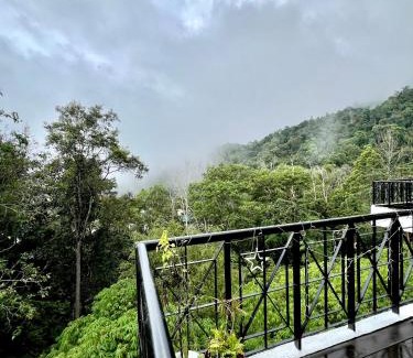 Bukit Tinggi Apartment | The Hillview inn Meranti Park Suites