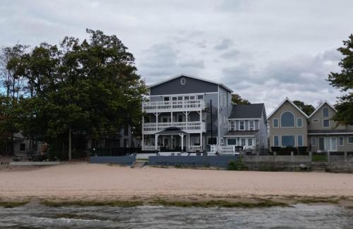 Sylvan Beach House | The Historic Oneida Lake House - Condo 2