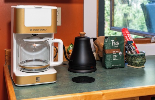 West Central Apartment | The Historic River Lodge - Your Private Riverfront Suite