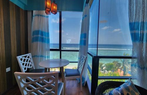 Male Hotel | The Hive Beach