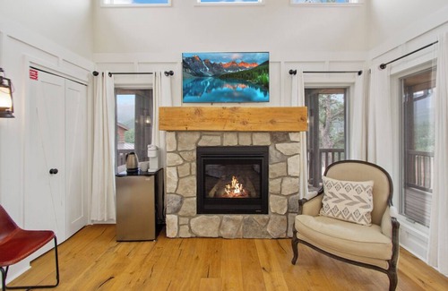 Allenspark Cabin | The Hogan Cabin 3 at Pathways Ranch!