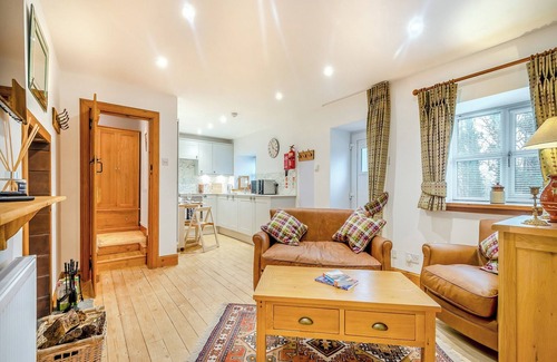 Kilmun Cottage | The Holly Tree Cottage