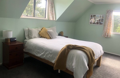 Katikati Cabin | The Homestead at Idyllic Ongare Point