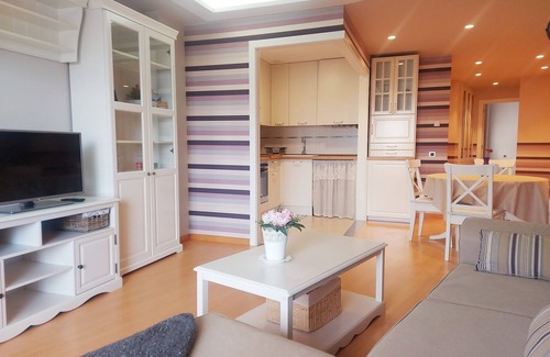 Albelda de Iregua Apartment | The House