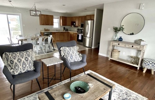 Bayfield Cottage | The House on the Coast of Bayfield - Cozy Retreat