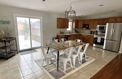 Bayfield Cottage | The House on the Coast of Bayfield - Cozy Retreat