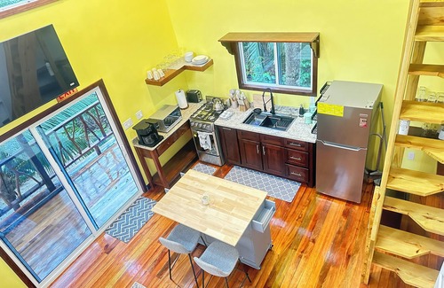 Burrell Boom House | The Howler Riverside Retreat