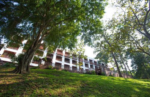 Chong Kham Hotel | The Imperial Mae Hong Son Resort