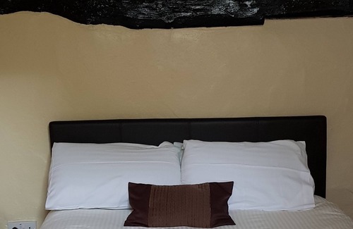 Ockley Hotel | The Inn On The Green