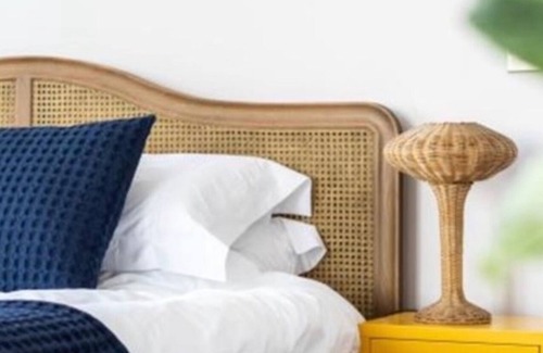 Plumpton Green Bed & Breakfast | The Jolly Sportsman