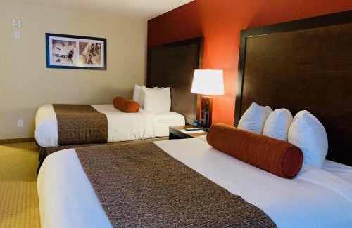 East Kootenay Hotel | The Kanata Inns Invermere