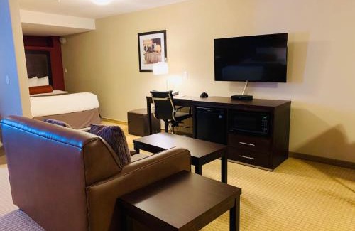 East Kootenay Hotel | The Kanata Inns Invermere