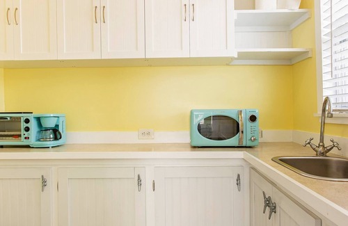 New Port Richey Estates House | The Keys Bungalow On The Cotee River