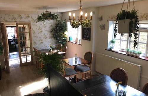 Melton Mowbray Bed & Breakfast | The Kings Arms (Scalford)