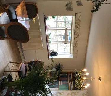 Melton Mowbray Bed & Breakfast | The Kings Arms (Scalford)