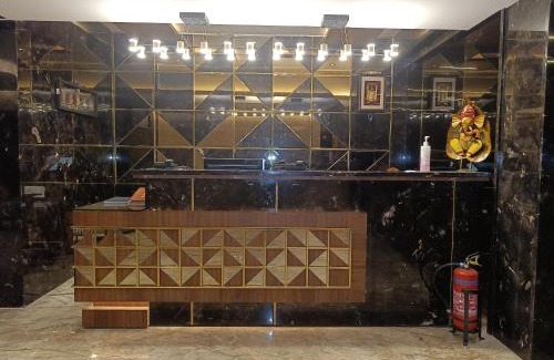 Nungambakkam Hotel | The Kings Park Grand-Near US Consulate